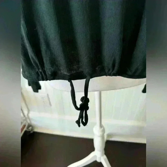 NWT Chaser Ribbed Ling Sleeve Drawstring Top ~ Dark Green ~ Medium - Picture 4 of 9